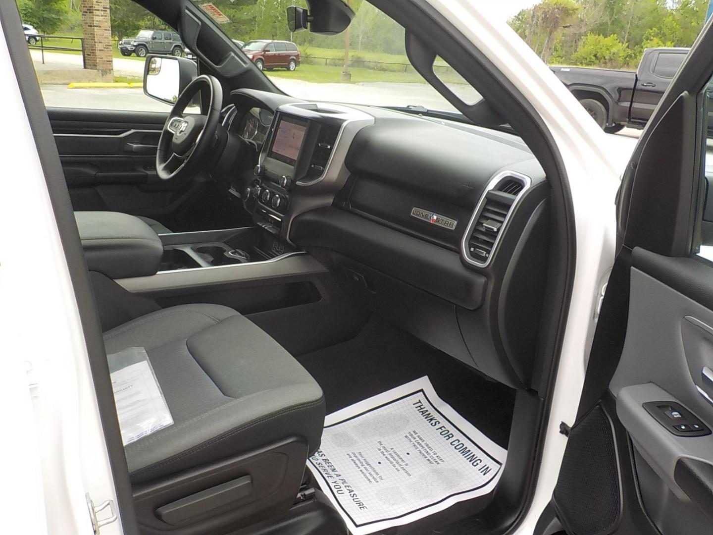 2022 White /Gray RAM 1500 Big Horn Crew Cab SWB 2WD (1C6RREFT0NN) with an 5.7L V8 OHV 16V engine, 8A transmission, located at 1617 W Church Street, Livingston, TX, 77351, (936) 327-3600, 30.710995, -94.951157 - WOW!! I really don't know what else to say! Maybe: SWEEEET! - Photo#12