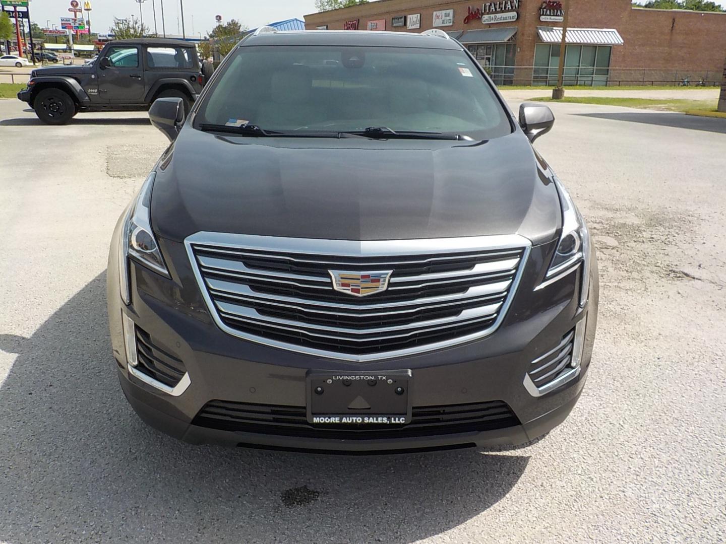 2019 Gray /Tan Cadillac XT5 Luxury (1GYKNCRSXKZ) with an 3.6L V6 DOHC 24V engine, 8A transmission, located at 1617 W Church Street, Livingston, TX, 77351, (936) 327-3600, 30.710995, -94.951157 - ONE OWNER!! LOW MILES! - Photo#2