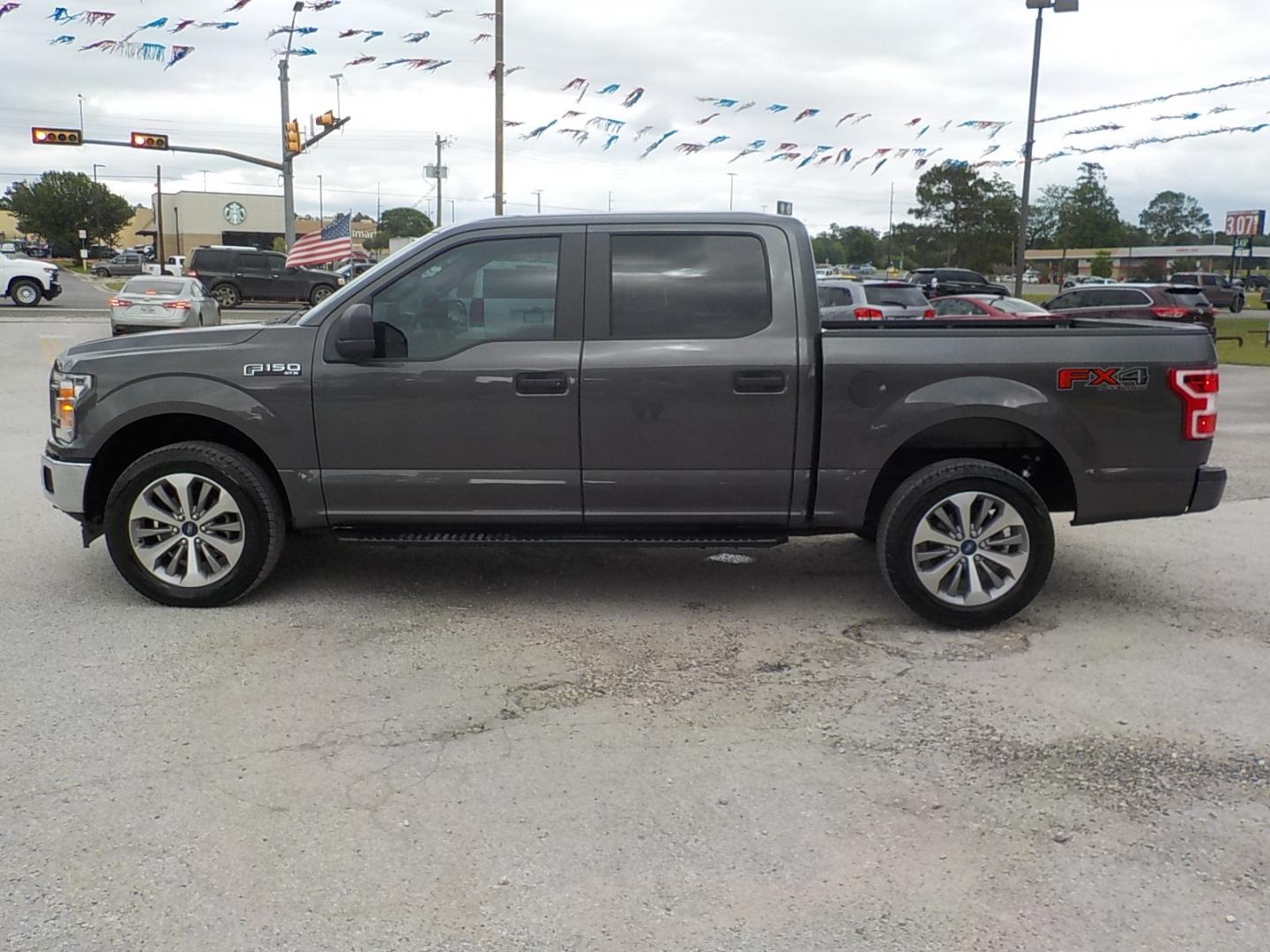 2018 Gray Ford F-150 XLT SuperCrew 6.5-ft. Bed 4WD (1FTEW1EP9JK) with an 2.7L V6 DOHC 24V engine, 6A transmission, located at 1617 W Church Street, Livingston, TX, 77351, (936) 327-3600, 30.710995, -94.951157 - Exceptional is what comes to mind when I look at this truck! - Photo#3