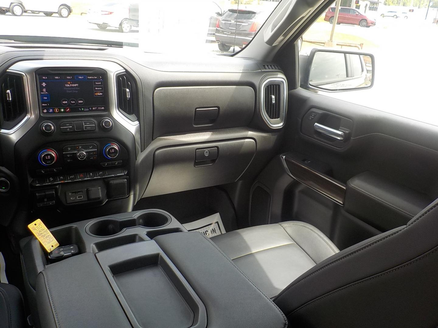 2021 Gray /Black Chevrolet Silverado 1500 LT Crew Cab 4WD (3GCUYDEDXMG) with an 5.3L V8 OHV 16V engine, 6A transmission, located at 1617 W Church Street, Livingston, TX, 77351, (936) 327-3600, 30.710995, -94.951157 - ONE OWNER!! GOOD MILES!! Texas Edition!! Z71 4X4!! - Photo#12