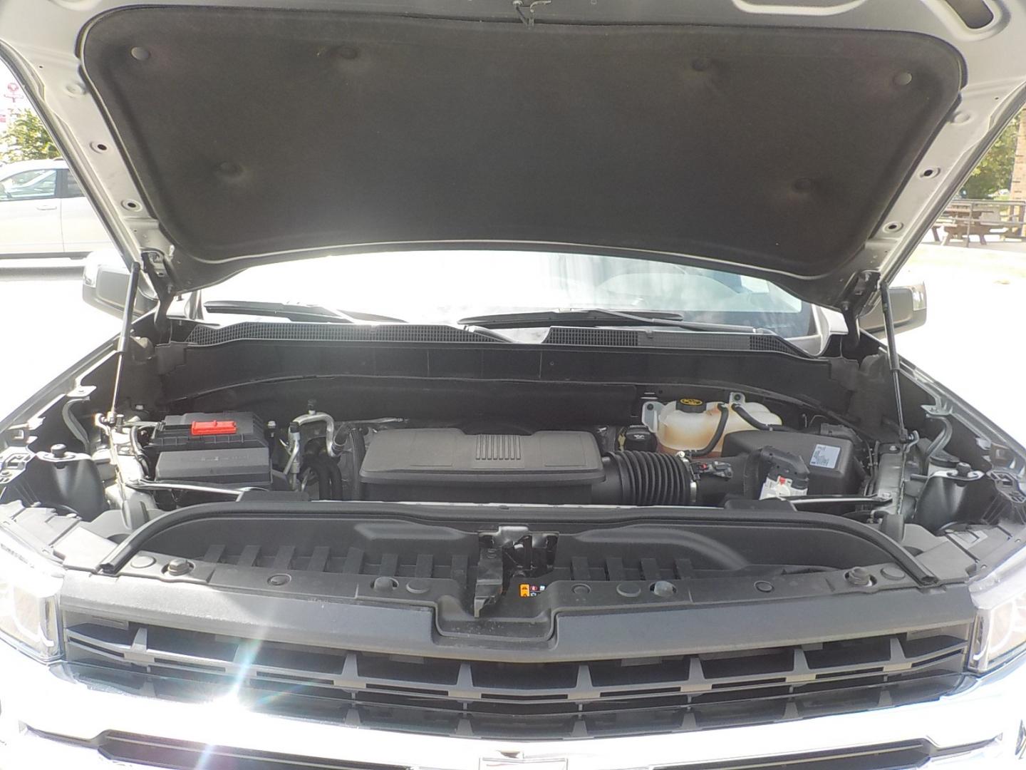 2021 Gray /Black Chevrolet Silverado 1500 LT Crew Cab 4WD (3GCUYDEDXMG) with an 5.3L V8 OHV 16V engine, 6A transmission, located at 1617 W Church Street, Livingston, TX, 77351, (936) 327-3600, 30.710995, -94.951157 - ONE OWNER!! GOOD MILES!! Texas Edition!! Z71 4X4!! - Photo#19