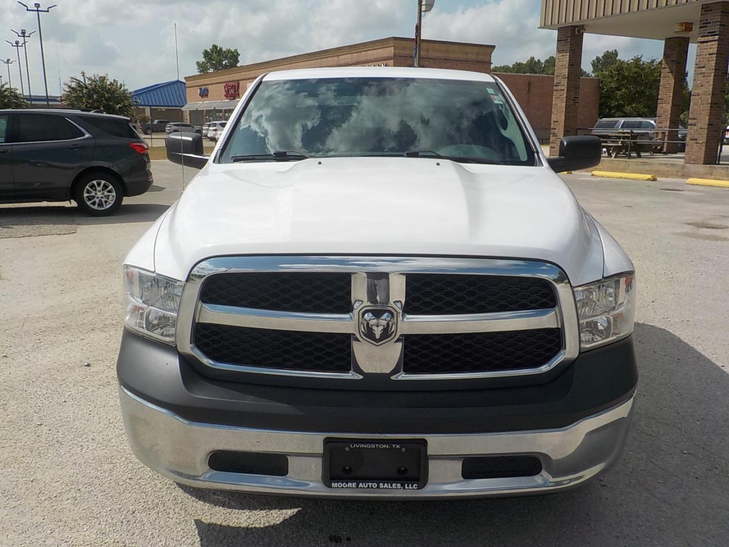 2016 White /Gray RAM 1500 Tradesman Crew Cab SWB 2WD (1C6RR6KG2GS) with an 3.6L V6 DOHC 24V FFV engine, 6A transmission, located at 1617 W Church Street, Livingston, TX, 77351, (936) 327-3600, 30.710995, -94.951157 - Great truck for the money!! - Photo#2