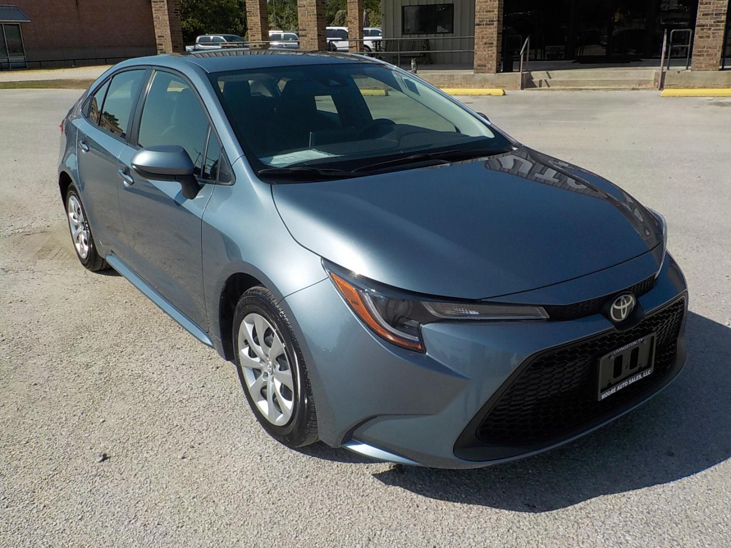 2021 LT BLUE /Black Toyota Corolla LE (JTDEPMAE4MJ) with an 1.8L L4 DOHC 16V engine, CVT transmission, located at 1617 W Church Street, Livingston, TX, 77351, (936) 327-3600, 30.710995, -94.951157 - ONE OWNER!! LOW LOW MILES!! Traded in only because he wanted a truck. - Photo#1