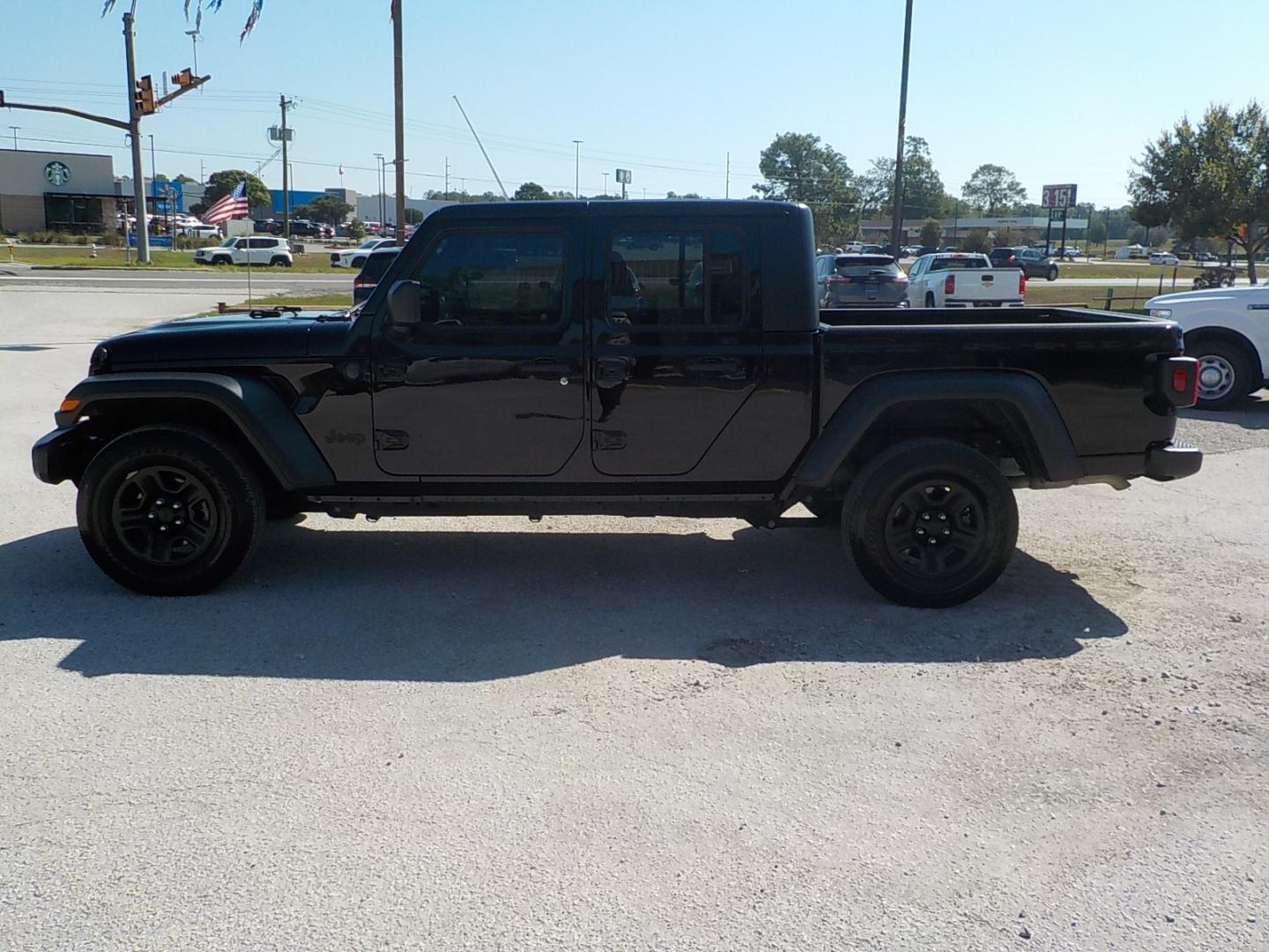 2023 Black /Black Jeep Gladiator (1C6HJTAG9PL) with an V-6 engine, Automatic transmission, located at 1617 W Church Street, Livingston, TX, 77351, (936) 327-3600, 30.710995, -94.951157 - NIIIICE!!! - Photo#4