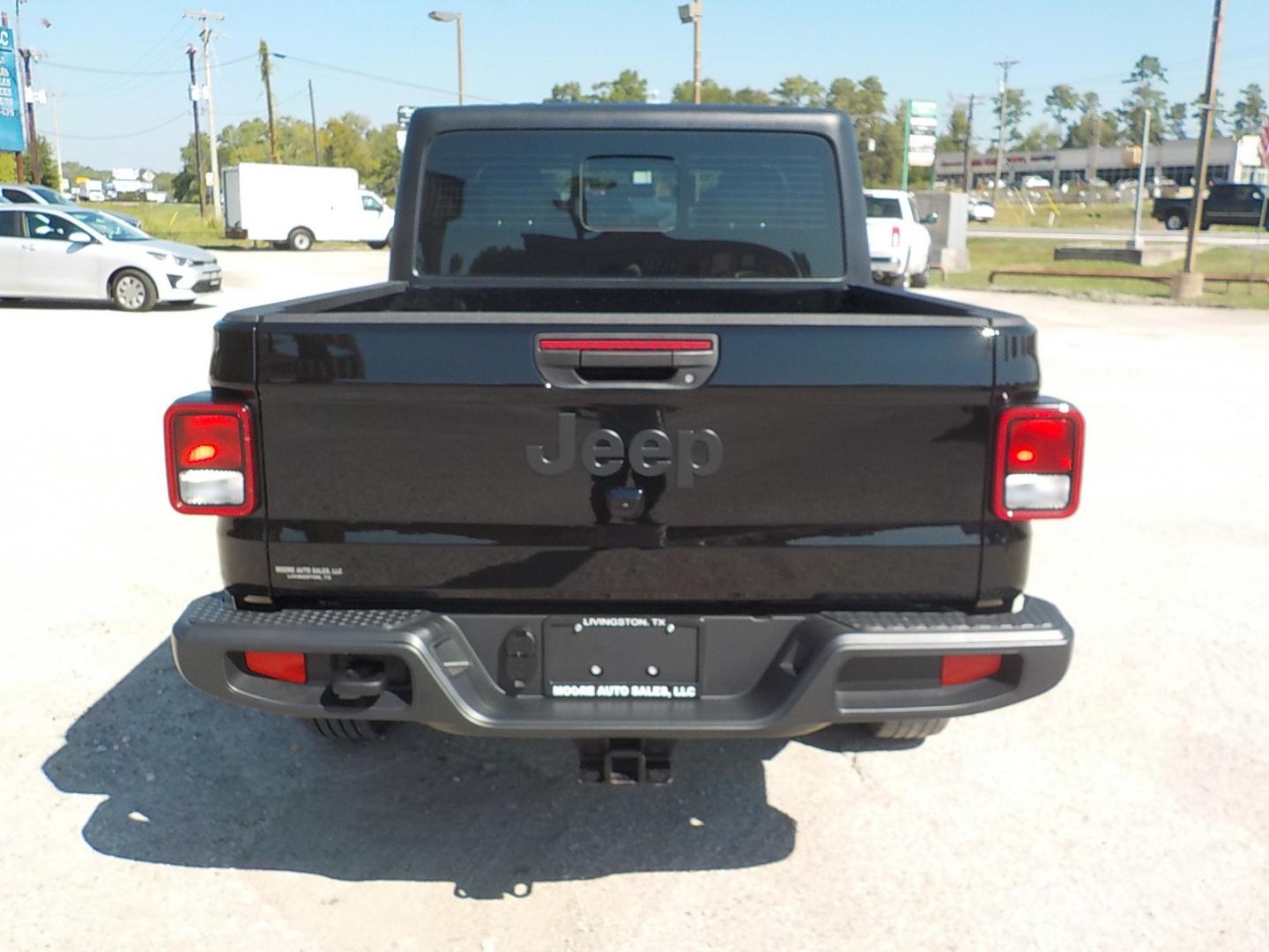 2023 Black /Black Jeep Gladiator (1C6HJTAG9PL) with an V-6 engine, Automatic transmission, located at 1617 W Church Street, Livingston, TX, 77351, (936) 327-3600, 30.710995, -94.951157 - NIIIICE!!! - Photo#7