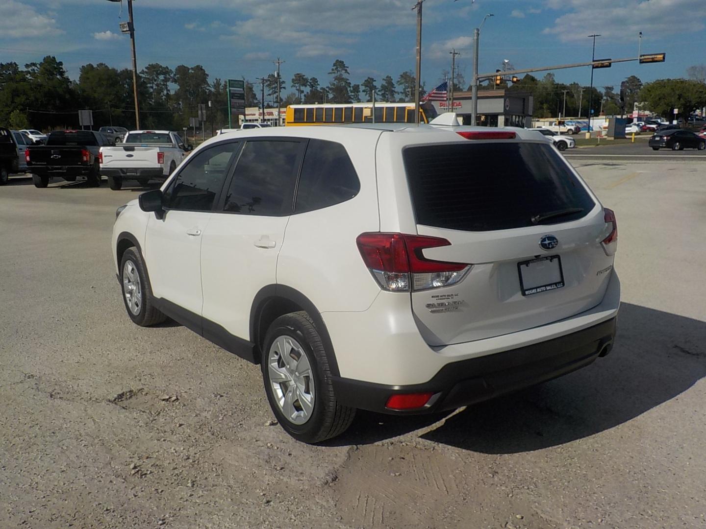 2021 White Subaru Forester Base (JF2SKAAC8MH) with an 2.5L H4 SOHC 16V engine, CVT transmission, located at 1617 W Church Street, Livingston, TX, 77351, (936) 327-3600, 30.710995, -94.951157 - Off road or in town! This vehicle will work either way! - Photo#5