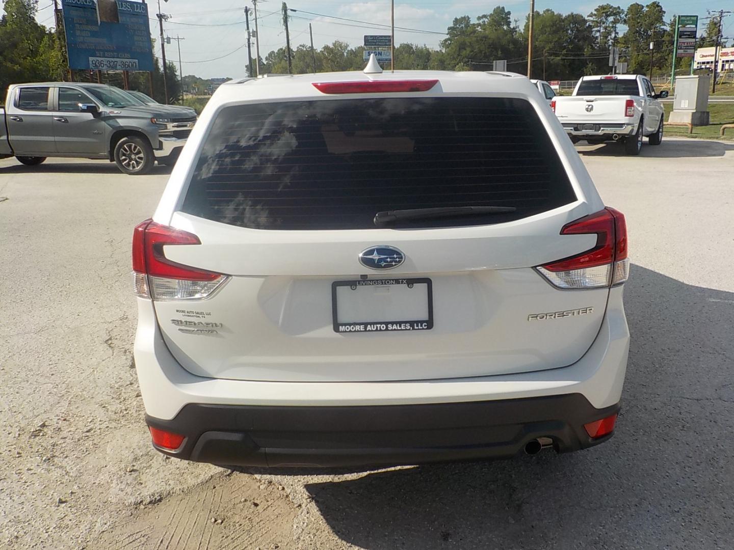 2021 White Subaru Forester Base (JF2SKAAC8MH) with an 2.5L H4 SOHC 16V engine, CVT transmission, located at 1617 W Church Street, Livingston, TX, 77351, (936) 327-3600, 30.710995, -94.951157 - Off road or in town! This vehicle will work either way! - Photo#7