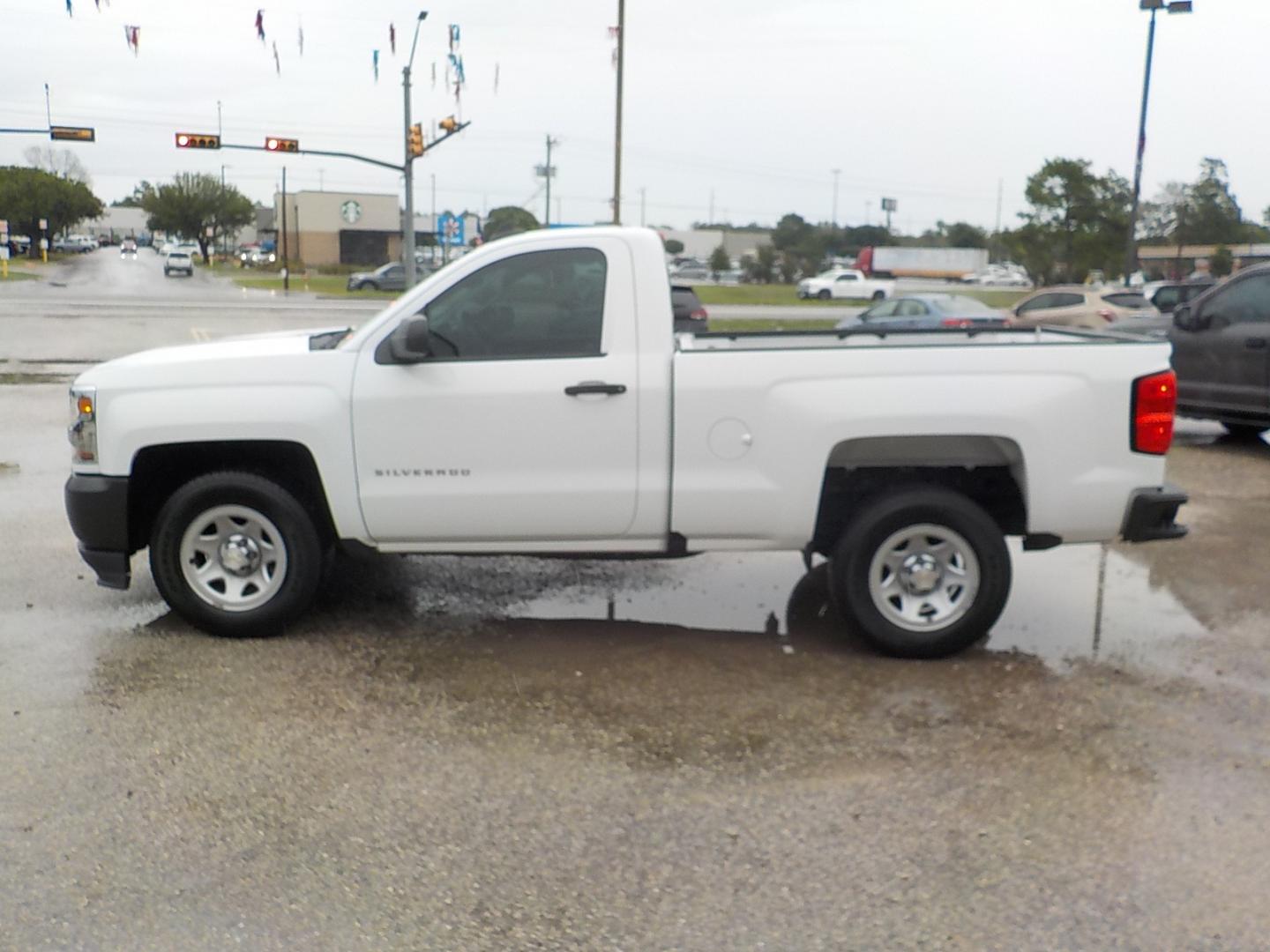 2017 White Chevrolet Silverado 1500 Work Truck Long Box 2WD (1GCNCNEHXHZ) with an 4.3L V6 engine, 6A transmission, located at 1617 W Church Street, Livingston, TX, 77351, (936) 327-3600, 30.710995, -94.951157 - HEY! HEY! This truck is ready for a job! Good Miles!! - Photo#4