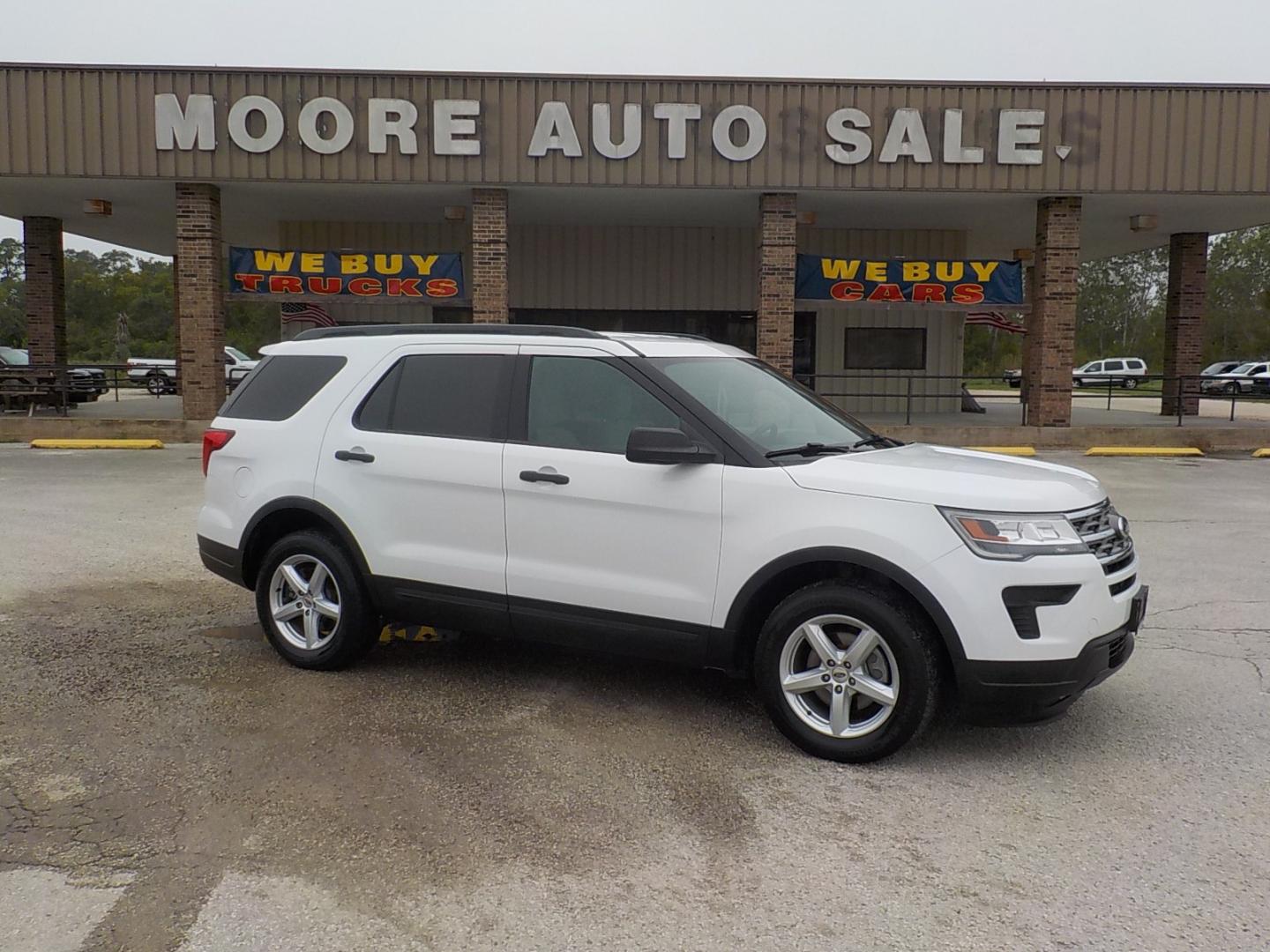 2018 White /Gray Ford Explorer Base 4WD (1FM5K8BH1JG) with an 2.3L L4 DOHC 16V engine, 6A transmission, located at 1617 W Church Street, Livingston, TX, 77351, (936) 327-3600, 30.710995, -94.951157 - Great family vehicle for under 20K! - Photo#0