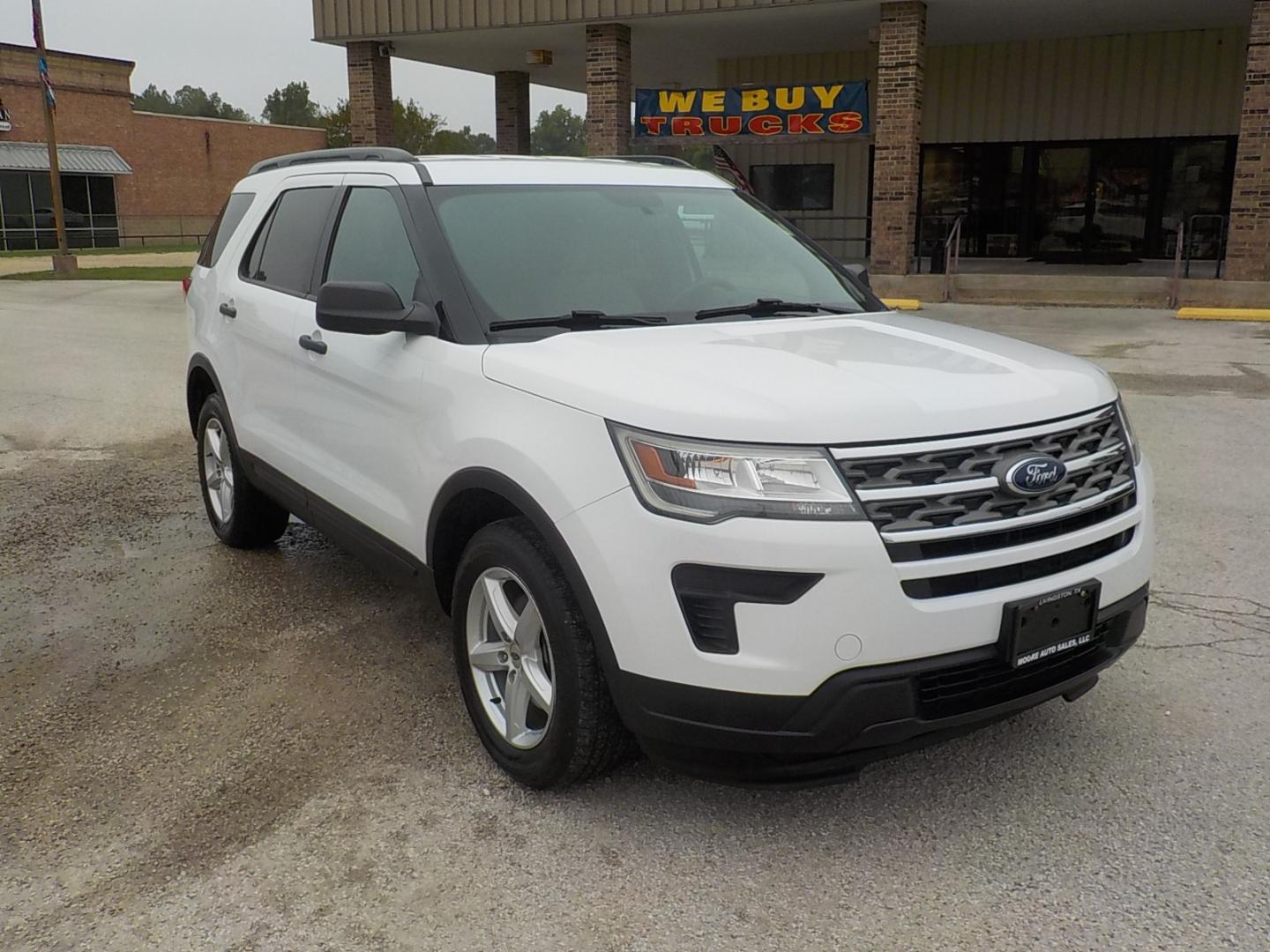 2018 White /Gray Ford Explorer Base 4WD (1FM5K8BH1JG) with an 2.3L L4 DOHC 16V engine, 6A transmission, located at 1617 W Church Street, Livingston, TX, 77351, (936) 327-3600, 30.710995, -94.951157 - Great family vehicle for under 20K! - Photo#1