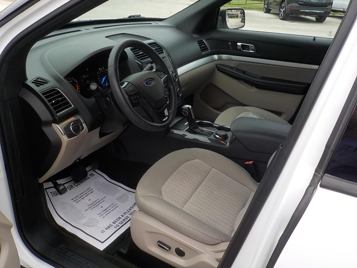 2018 White /Gray Ford Explorer Base 4WD (1FM5K8BH1JG) with an 2.3L L4 DOHC 16V engine, 6A transmission, located at 1617 W Church Street, Livingston, TX, 77351, (936) 327-3600, 30.710995, -94.951157 - Great family vehicle for under 20K! - Photo#7