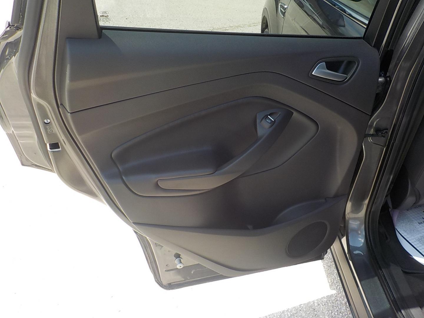 2019 Gray Ford Escape (1FMCU0HD4KU) , Automatic transmission, located at 1617 W Church Street, Livingston, TX, 77351, (936) 327-3600, 30.710995, -94.951157 - These vehicles get excellent fuel mileage and will carry a family to boot! - Photo#11