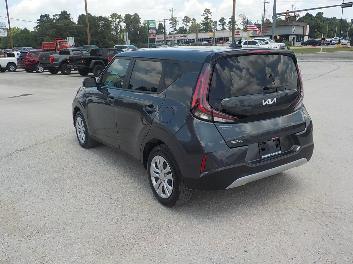 2024 Gray /Gray Kia Soul LX CVT (KNDJ23AU5R7) with an 2.0L L4 DOHC 16V engine, CVT transmission, located at 1617 W Church Street, Livingston, TX, 77351, (936) 327-3600, 30.710995, -94.951157 - WOW!! Good miles!! ONE OWNER!! - Photo#5