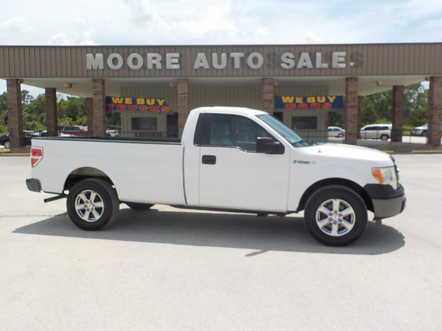 2014 White /Gray Ford F-150 (1FTMF1CM3EK) , located at 1617 W Church Street, Livingston, TX, 77351, (936) 327-3600, 30.710995, -94.951157 - Long box truck ready for a job!! - Photo#0