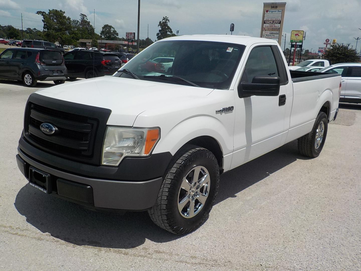 2014 White /Gray Ford F-150 (1FTMF1CM3EK) , located at 1617 W Church Street, Livingston, TX, 77351, (936) 327-3600, 30.710995, -94.951157 - Long box truck ready for a job!! - Photo#3