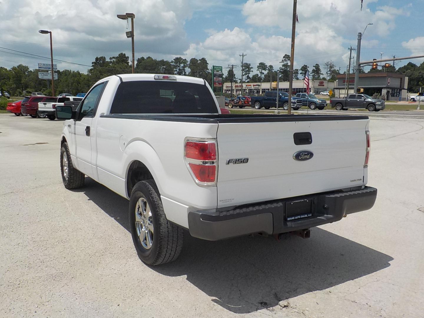 2014 White /Gray Ford F-150 (1FTMF1CM3EK) , located at 1617 W Church Street, Livingston, TX, 77351, (936) 327-3600, 30.710995, -94.951157 - Long box truck ready for a job!! - Photo#5