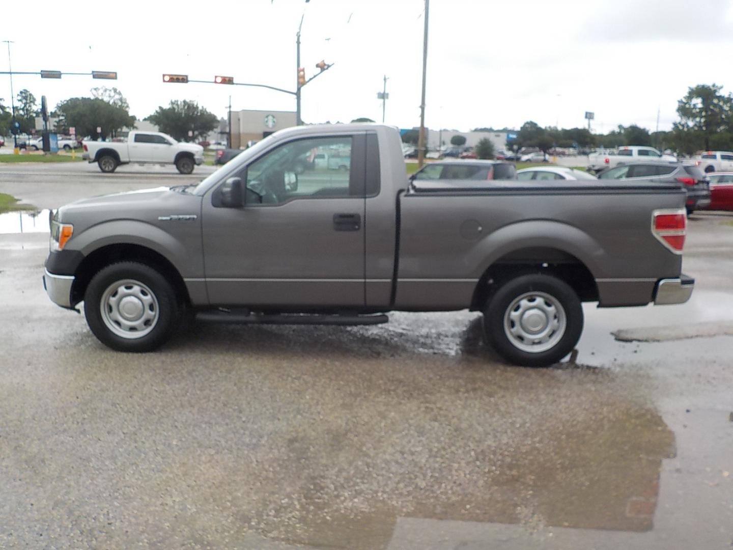 2014 Gray /Gray Ford F-150 (1FTMF1CM9EK) with an 3.7L V6 engine, Automatic transmission, located at 1617 W Church Street, Livingston, TX, 77351, (936) 327-3600, 30.710995, -94.951157 - ONE OWNER!! LOCAL TRUCK!! You're not going to find one in better shape than this one! Especially in this price range - Photo#5