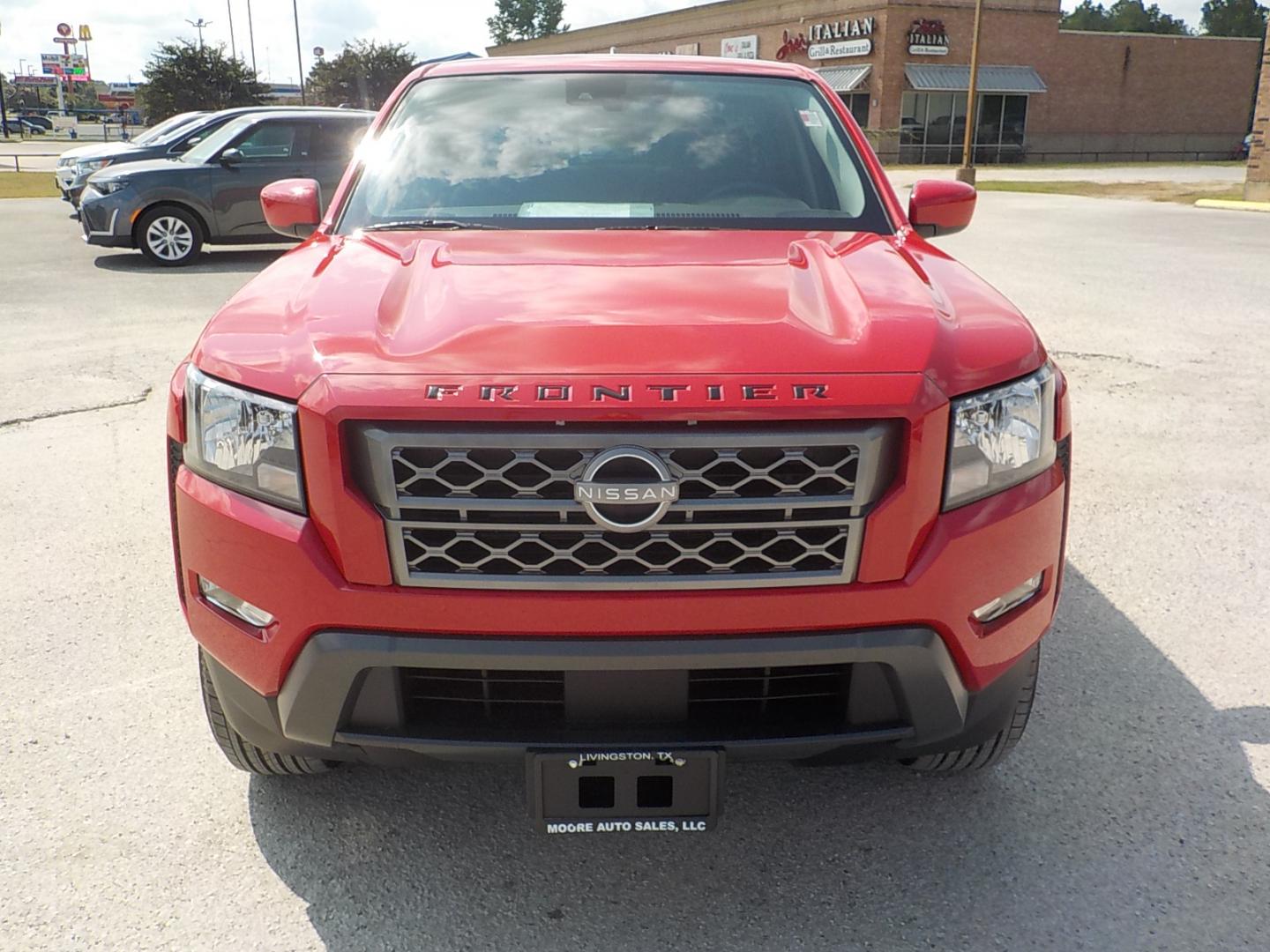 2024 Nissan Frontier S Crew Cab 2WD (1N6ED1EJXRN) with an 3.8L V6 DOHC 24V engine, 9A transmission, located at 1617 W Church Street, Livingston, TX, 77351, (936) 327-3600, 30.710995, -94.951157 - The only reason this is not a new truck is because it's been titled!! - Photo#2