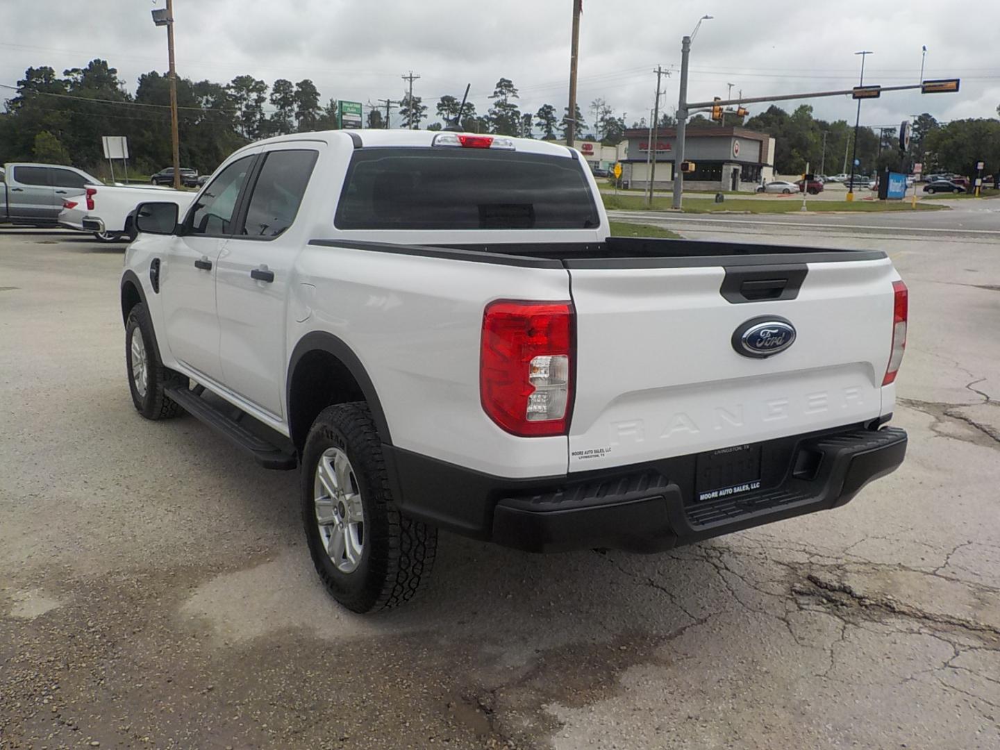 2024 White /Black Ford Ranger XL SuperCrew 2WD STX (1FTER4BH9RL) with an 2.3L L4 DOHC 16V engine, 10A transmission, located at 1617 W Church Street, Livingston, TX, 77351, (936) 327-3600, 30.710995, -94.951157 - ONE OWNER!! LOW LOW MILES!! - Photo#5