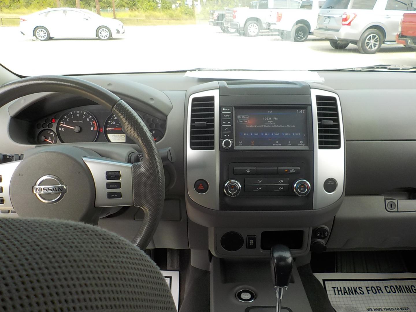 2021 White /Gray Nissan Frontier S King Cab 2WD (1N6ED0CE9MN) with an 3.8L V6 DOHC 24V engine, 9A transmission, located at 1617 W Church Street, Livingston, TX, 77351, (936) 327-3600, 30.710995, -94.951157 - Great work truck for deliveries or anything else!! - Photo#14