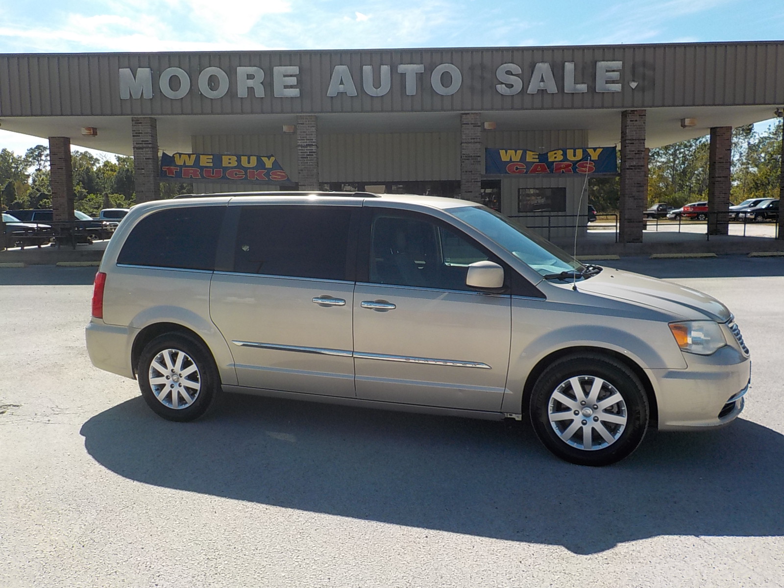 photo of 2014 Chrysler Town & Country Touring