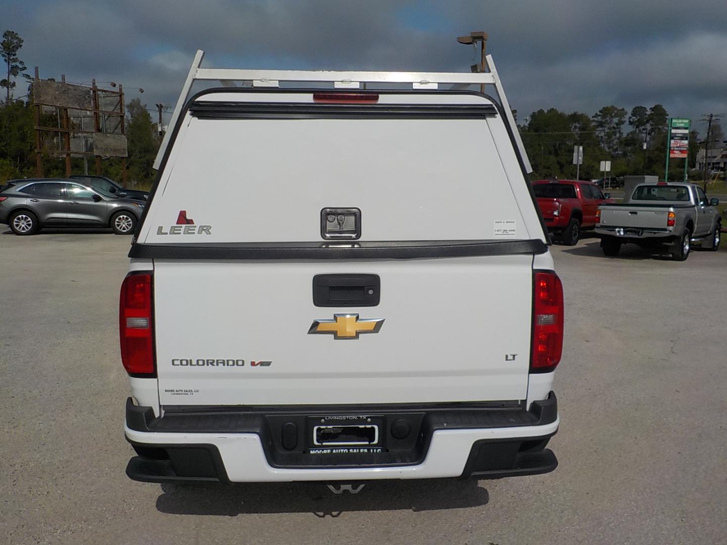 2018 White /Gray Chevrolet Colorado LT Ext. Cab 2WD (1GCHSCEN7J1) with an 3.6L V6 DOHC 24V GAS engine, 6A transmission, located at 1617 W Church Street, Livingston, TX, 77351, (936) 327-3600, 30.710995, -94.951157 - ONE OWNER!! Rigged out to work!! - Photo#6