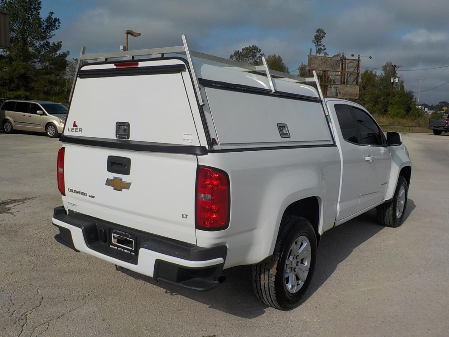 2018 White /Gray Chevrolet Colorado LT Ext. Cab 2WD (1GCHSCEN7J1) with an 3.6L V6 DOHC 24V GAS engine, 6A transmission, located at 1617 W Church Street, Livingston, TX, 77351, (936) 327-3600, 30.710995, -94.951157 - ONE OWNER!! Rigged out to work!! - Photo#7