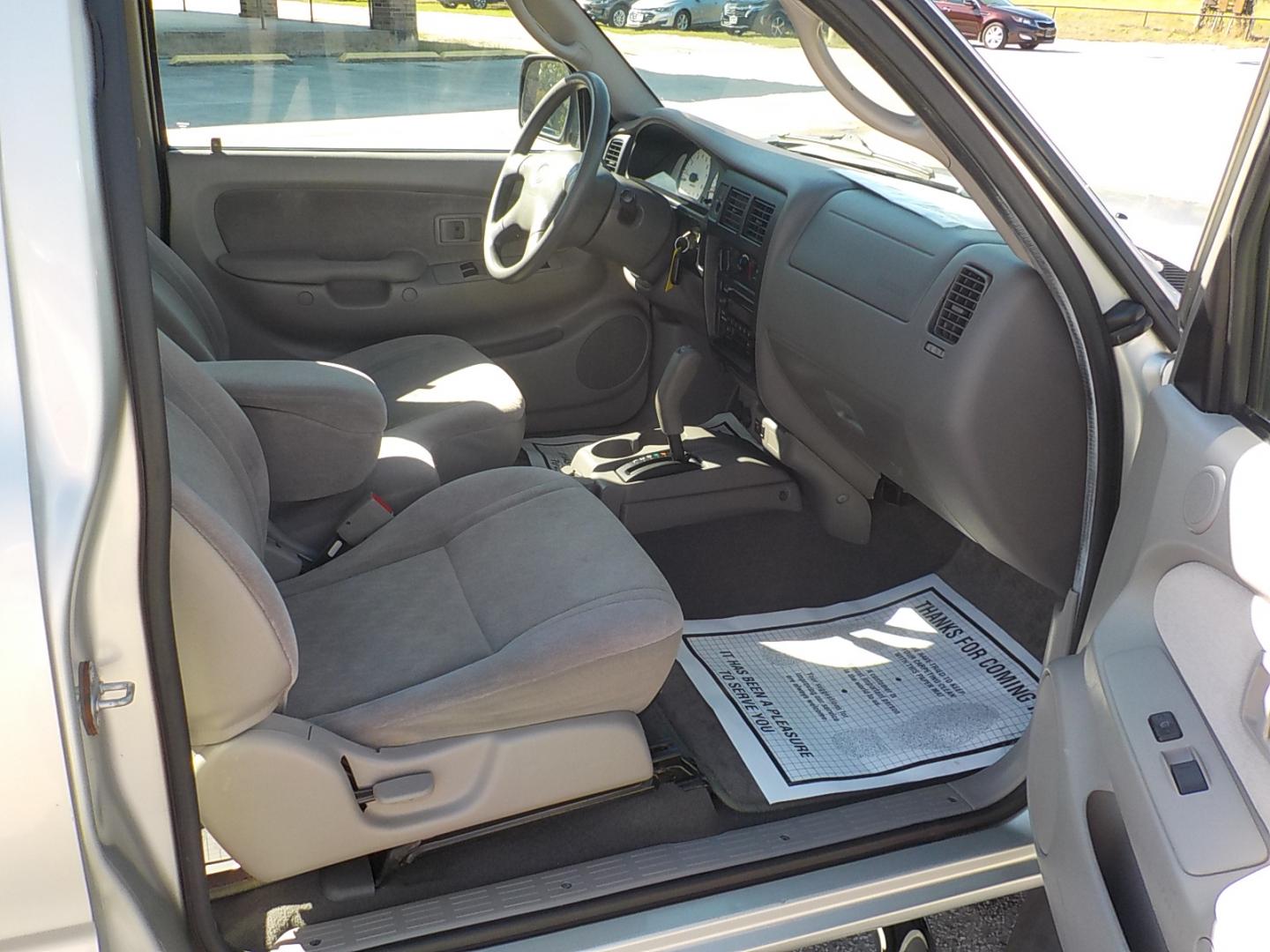 2004 Silver /Tan Toyota Tacoma PreRunner Xtracab V6 2WD (5TESN92N04Z) with an 3.4L V6 DOHC 24V engine, 4-Speed Automatic Overdrive transmission, located at 1617 W Church Street, Livingston, TX, 77351, (936) 327-3600, 30.710995, -94.951157 - ONE OWNER!! They don't come any nicer than this one!! This is the "needle in the hay stack"! - Photo#12