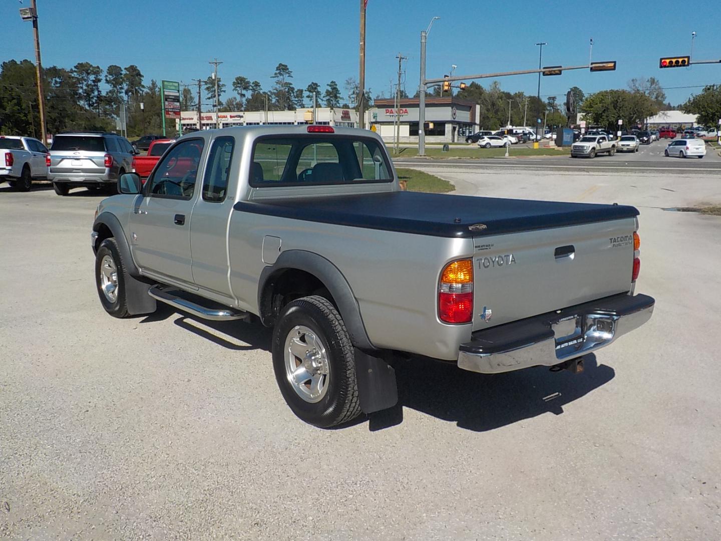 2004 Silver /Tan Toyota Tacoma PreRunner Xtracab V6 2WD (5TESN92N04Z) with an 3.4L V6 DOHC 24V engine, 4-Speed Automatic Overdrive transmission, located at 1617 W Church Street, Livingston, TX, 77351, (936) 327-3600, 30.710995, -94.951157 - ONE OWNER!! They don't come any nicer than this one!! This is the "needle in the hay stack"! - Photo#3