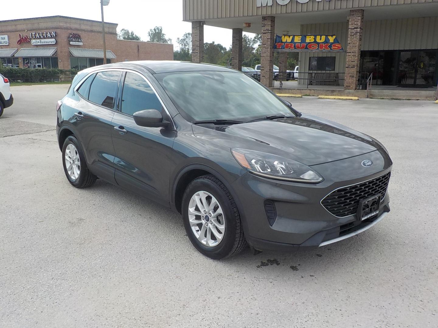 2020 Gray /Gray Ford Escape SE (1FMCU0G61LU) with an 1.5L L3 engine, 6A transmission, located at 1617 W Church Street, Livingston, TX, 77351, (936) 327-3600, 30.710995, -94.951157 - Great gas mileage with these SUV's - Photo#1