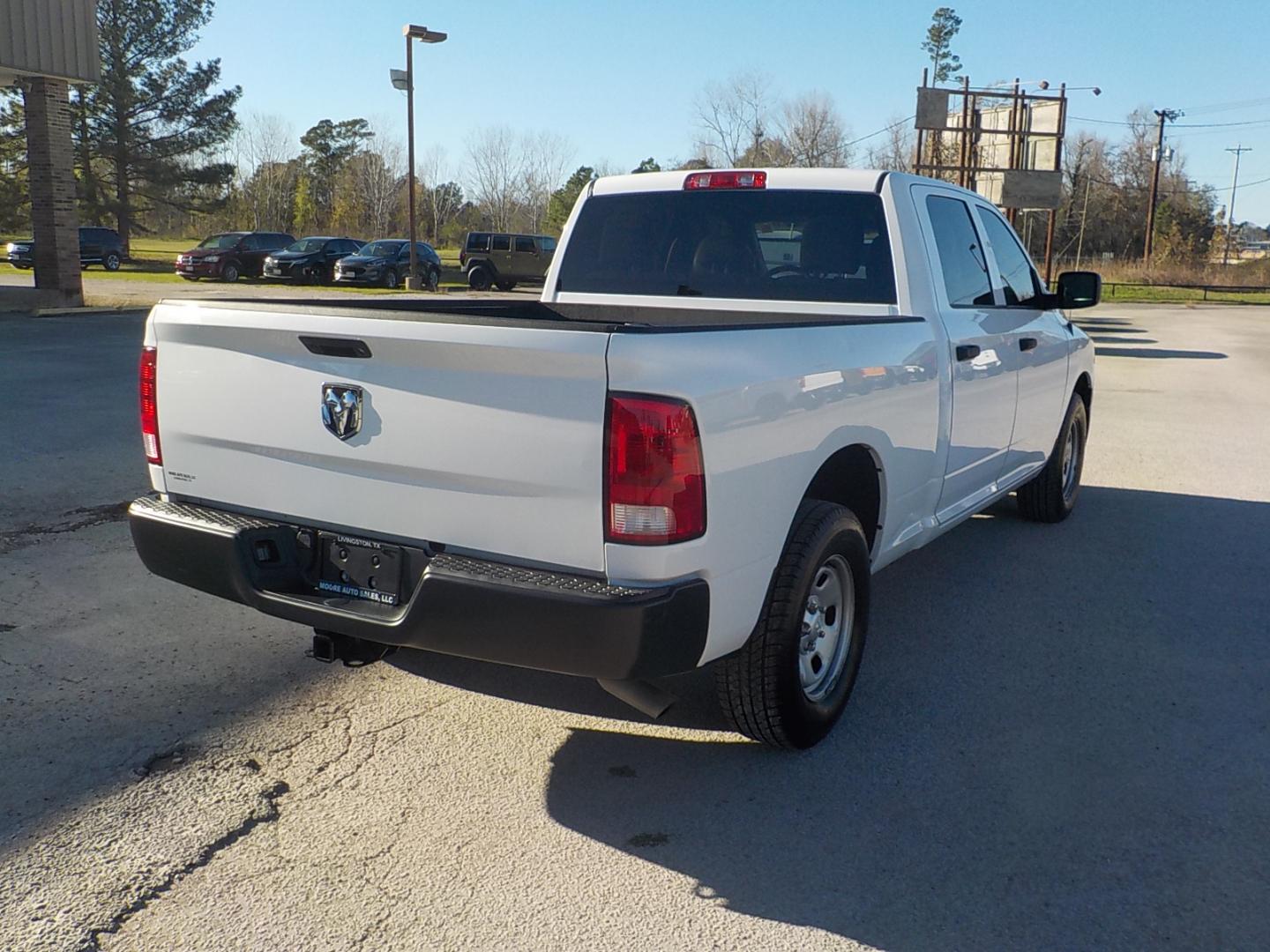 2019 White /Gray RAM 1500 Classic Tradesman Crew Cab LWB 2WD (1C6RR6ST5KS) with an 5.7L V8 OHV 16V engine, 8A transmission, located at 1617 W Church Street, Livingston, TX, 77351, (936) 327-3600, 30.710995, -94.951157 - LOW MILES!! CREW CAB!! Great miles on a fantastic work truck! - Photo#7