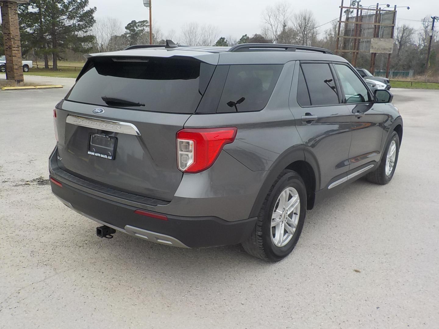 2022 Gray /Black Ford Explorer XLT (1FMSK7DH3NG) with an 2.3L L4 DOHC 16V engine, 10A transmission, located at 1617 W Church Street, Livingston, TX, 77351, (936) 327-3600, 30.710995, -94.951157 - Good Miles!! This thing has all the toys you could want on it!! Nice!! - Photo#6