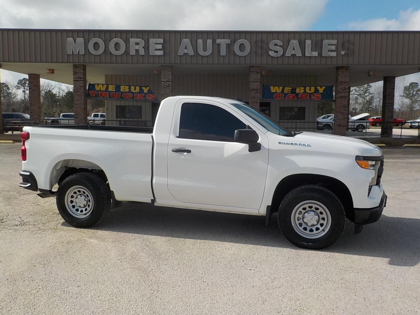 2024 White /Black Chevrolet Silverado 1500 Work Truck 2WD (3GCNAAEKXRG) with an 2.7L L4 DOHC 16V TURBO engine, 6A transmission, located at 1617 W Church Street, Livingston, TX, 77351, (936) 327-3600, 30.710995, -94.951157 - LOW MILES!! Hard to find SINGLE CAB!! - Photo#0