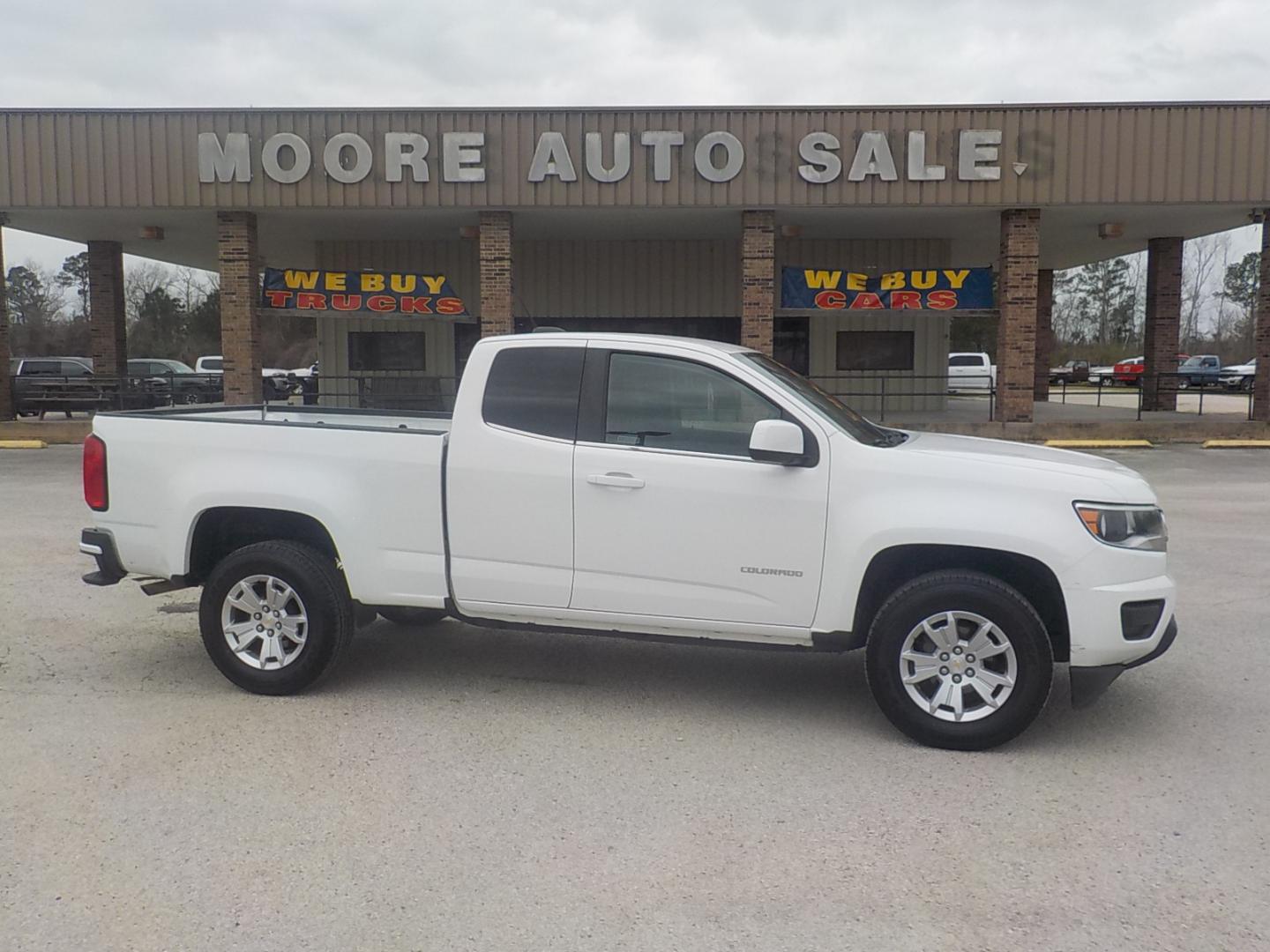 2020 White /Black Chevrolet Colorado LT Ext. Cab 2WD (1GCHSCEA0L1) with an 2.5L L4 DOHC 16V GAS engine, 6A transmission, located at 1617 W Church Street, Livingston, TX, 77351, (936) 327-3600, 30.710995, -94.951157 - Great run around truck! - Photo#0