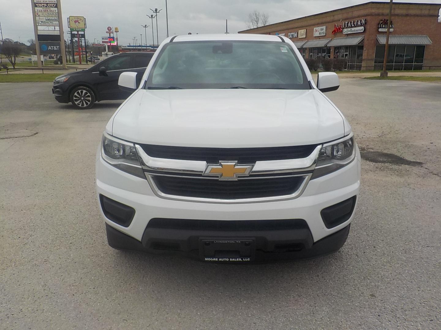 2020 White /Black Chevrolet Colorado LT Ext. Cab 2WD (1GCHSCEA0L1) with an 2.5L L4 DOHC 16V GAS engine, 6A transmission, located at 1617 W Church Street, Livingston, TX, 77351, (936) 327-3600, 30.710995, -94.951157 - Great run around truck! - Photo#2